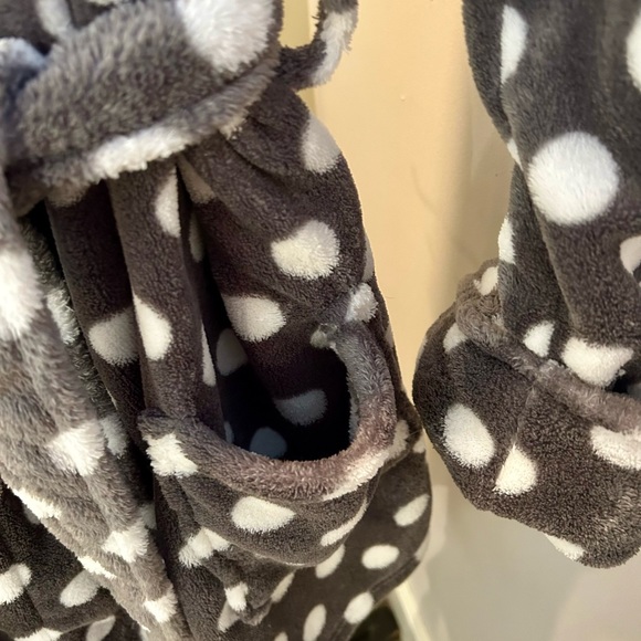 Robe above knee - Picture 8 of 9